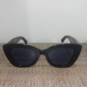 Fendi Women’s Black/Havana Butterfly Sunglasses